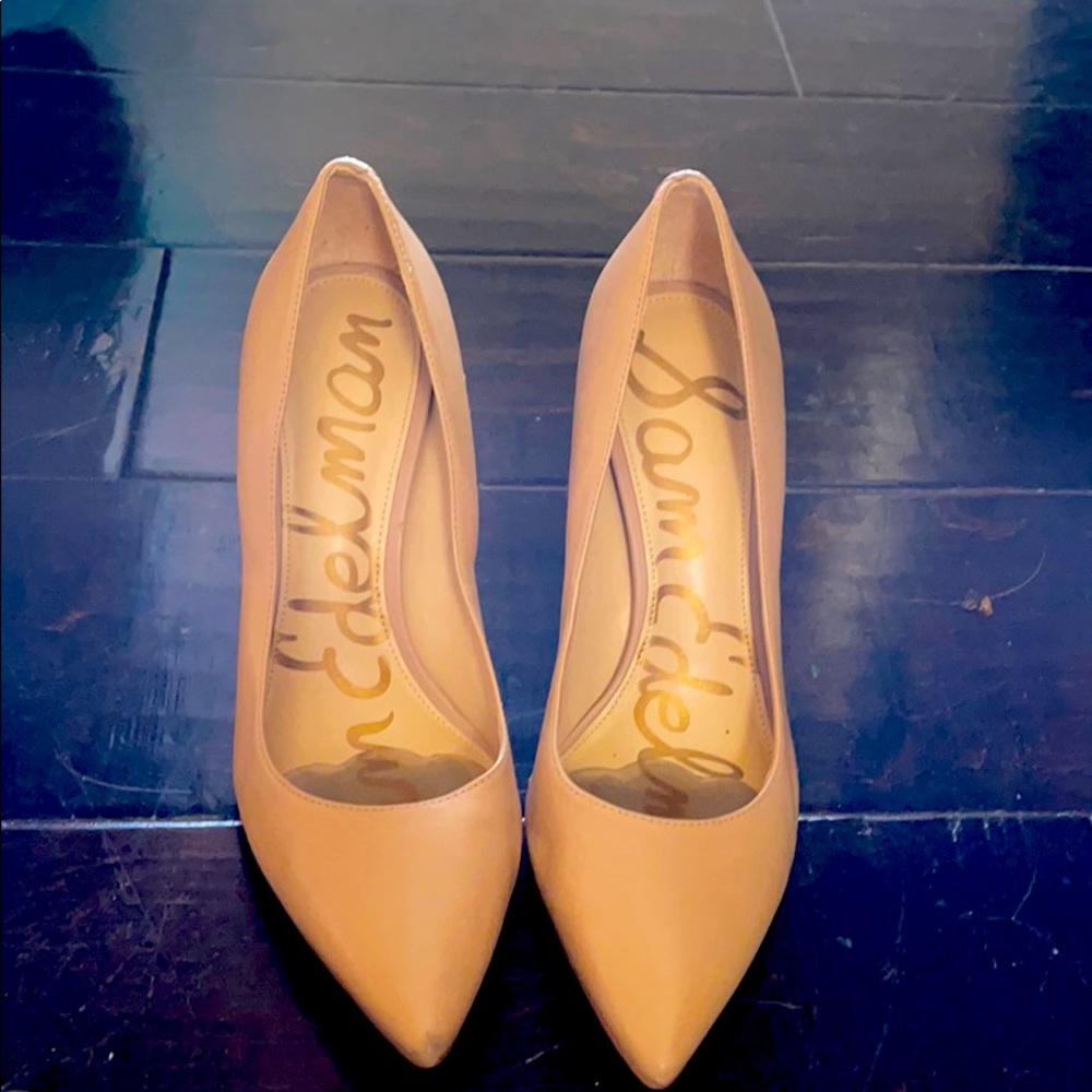 Sam Edelman nude pointy pumps